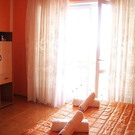 Alvanita Apartments Ülgün Dış mekan fotoğraf
