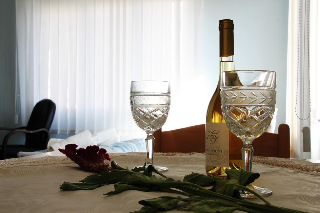 Alvanita Apartments Ülgün Dış mekan fotoğraf