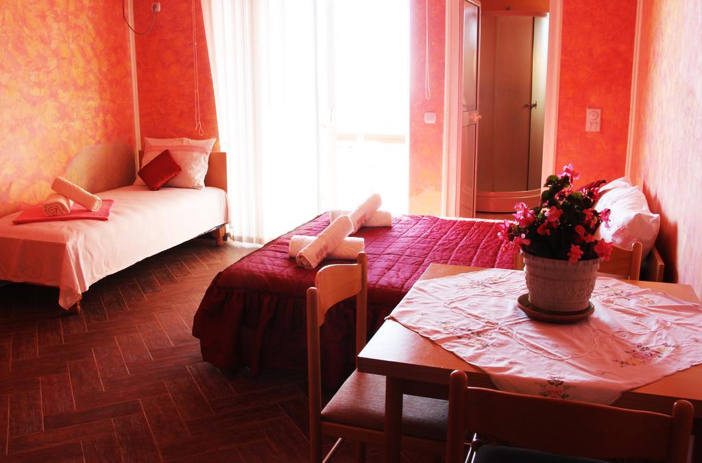 Alvanita Apartments Ülgün Dış mekan fotoğraf