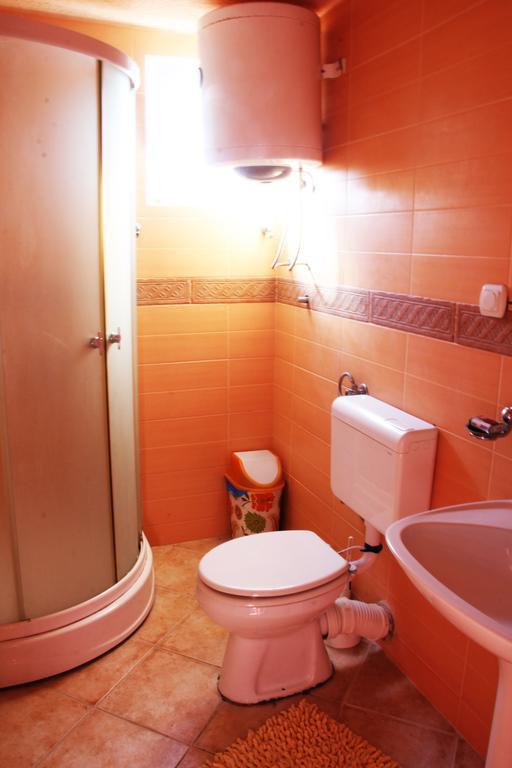 Alvanita Apartments Ülgün Dış mekan fotoğraf