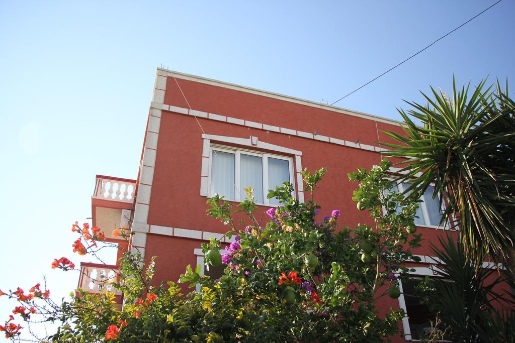 Alvanita Apartments Ülgün Dış mekan fotoğraf