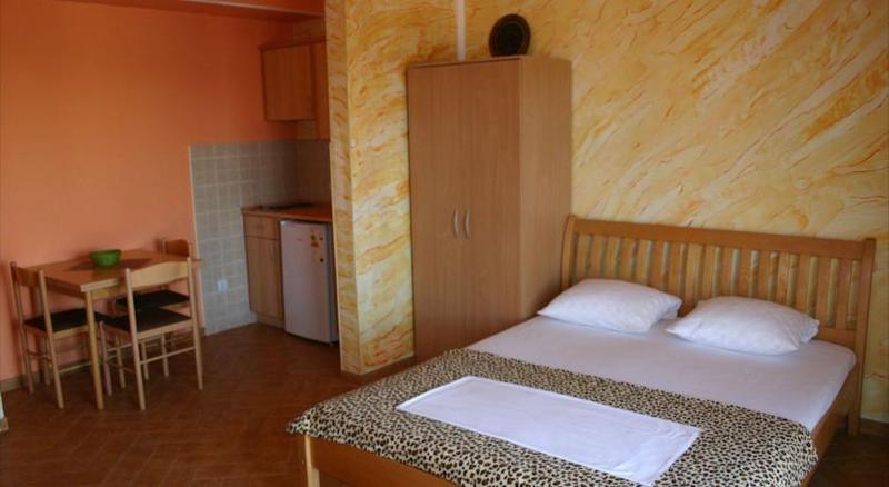 Alvanita Apartments Ülgün Dış mekan fotoğraf