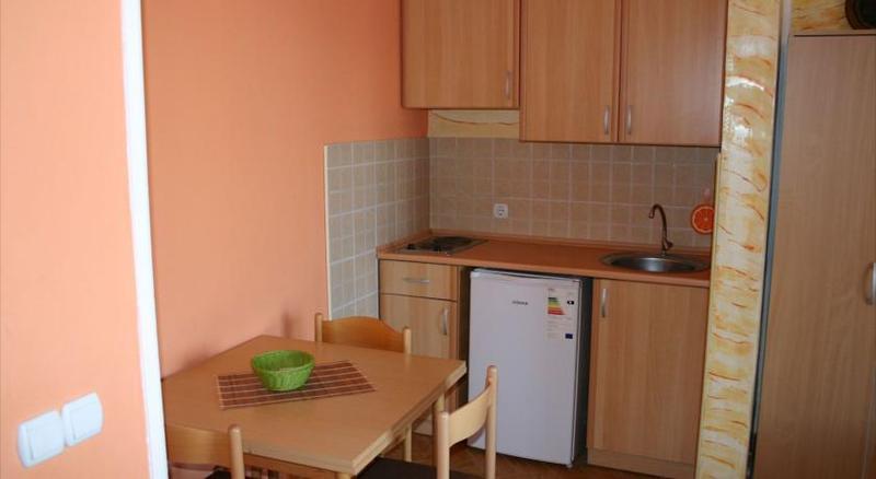 Alvanita Apartments Ülgün Dış mekan fotoğraf